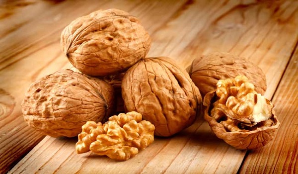 óc chó là một trong Các loại hạt dinh dưỡng có hàm lượng vitamin cao