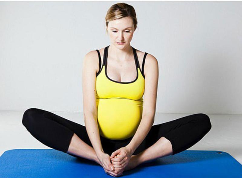 Bài tập yoga cho bà bầu đơn giản