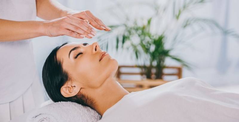 Chữa lành bằng năng lượng reiki