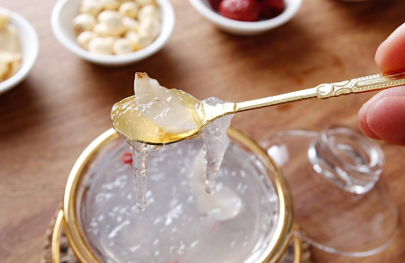 Uống nước yến